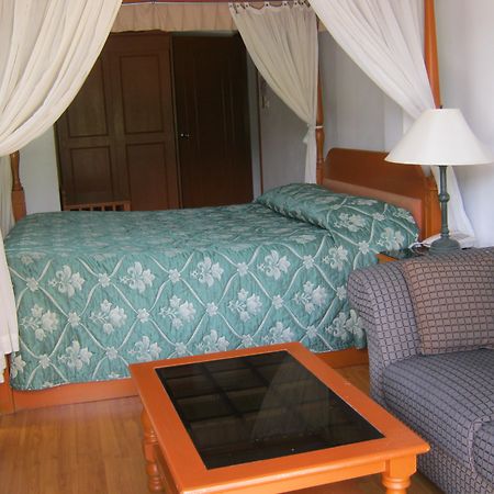 The Orchid Hotel Kalim Bay Patong Extérieur photo